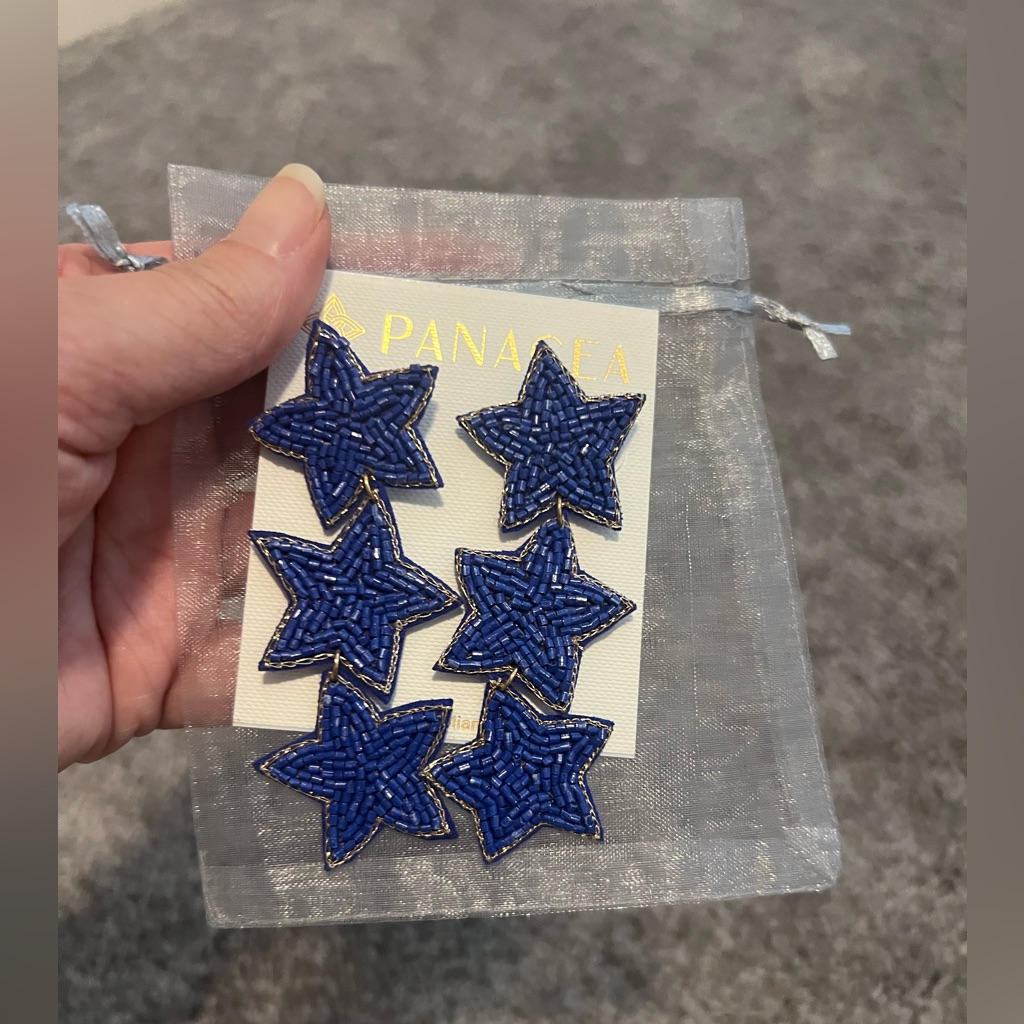 Panacea Beaded Star Drop Earrings Nwt 20$